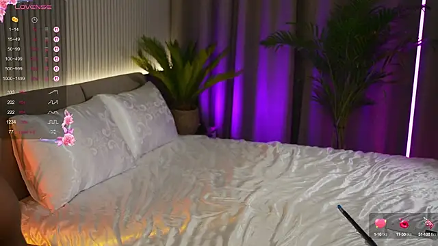 Snapshot of sexy_sabotageee chatting on 09-22-25, 05:48 sexy sabotageee online show from 09-22-25, 05:48