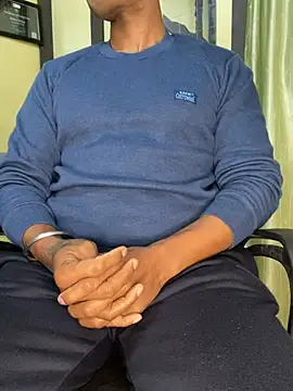 Snapshot of loveboyrp chatting on 01-13-26, 03:01 loveboyrp online show from 01-13-26, 03:01