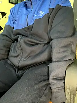 Snapshot of loveboyrp chatting on 01-14-26, 02:28 loveboyrp online show from 01-14-26, 02:28