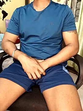 Snapshot of loveboyrp chatting on 02-23-26, 09:06 loveboyrp online show from 02-23-26, 09:06