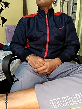 Snapshot of loveboyrp chatting on 02-25-26, 02:10 loveboyrp online show from 02-25-26, 02:10