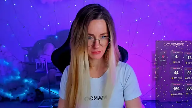 LadyIzabel online show from 12-23-24, 08:33