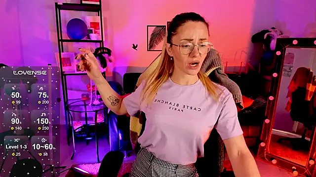 LadyIzabel online show from 12-28-24, 05:55