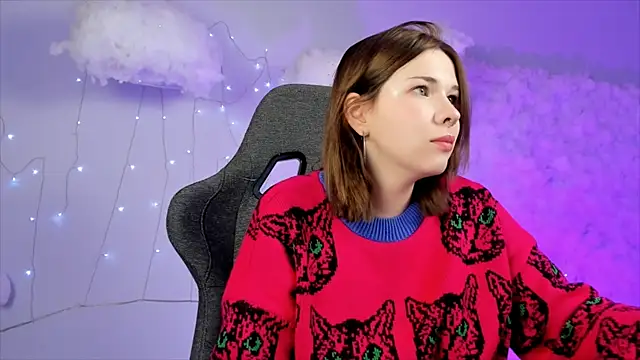 AliceSunday online show from 02-11-25, 02:13