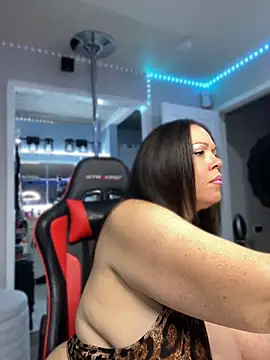 curvyfunlover online show from 06-15-26, 10:06