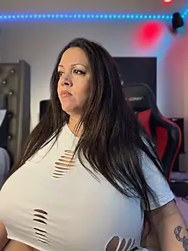 curvyfunlover online show from 07-04-26, 04:13