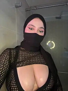 Snapshot of amaal_ chatting on 10-01-25, 04:24 amaal online show from 10-01-25, 04:24