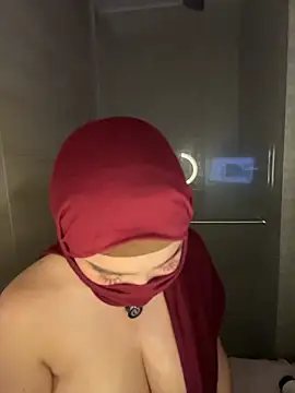 Snapshot of amaal_ chatting on 02-20-26, 11:05 amaal online show from 02-20-26, 11:05