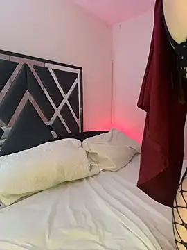 Snapshot of amaal_ chatting on 02-28-26, 11:17 amaal online show from 02-28-26, 11:17