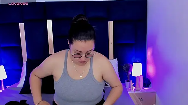 Snapshot of rebecaandpamela chatting on 12-12-24, 01:39 rebecaandpamela online show from 12-12-24, 01:39