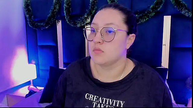 Snapshot of rebecaandpamela chatting on 01-08-25, 02:25 rebecaandpamela online show from 01-08-25, 02:25