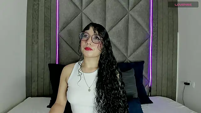 BriaConner  online show from 03-01-25, 02:48