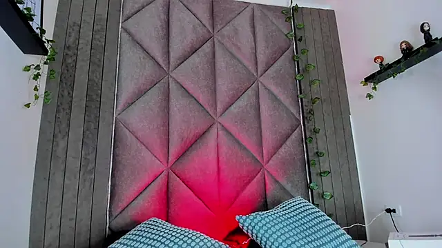 BriaConner  online show from 03-10-26, 03:00