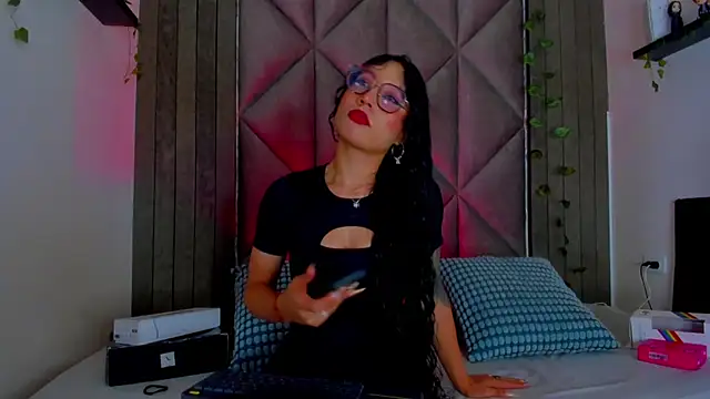BriaConner  online show from 07-20-26, 02:26