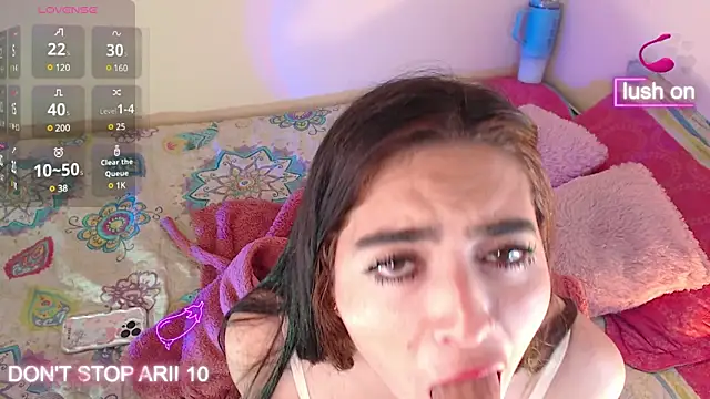 Snapshot of Arii_vega_ chatting on 12-22-24, 11:20 Arii vega  online show from 12-22-24, 11:20