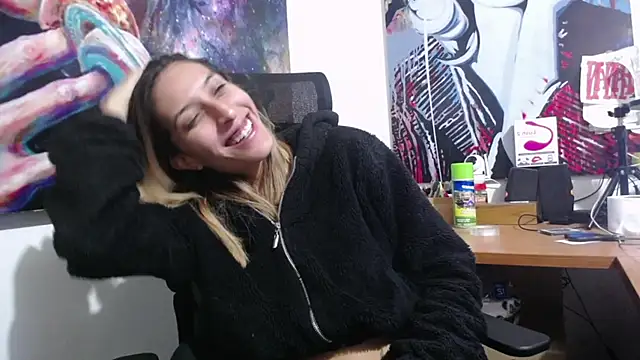 Snapshot of FULL_TENTATION_ chatting on 10-19-25, 06:14 FULL TENTATION  online show from 10-19-25, 06:14