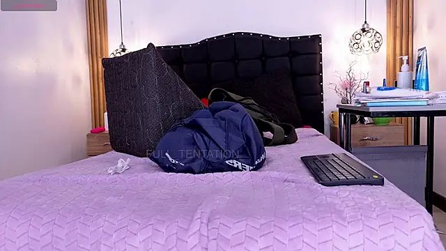 FULL TENTATION  online show from 08-09-26, 04:17