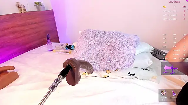 Snapshot of sherylgrey chatting on 11-16-25, 12:38 sherylgrey online show from 11-16-25, 12:38