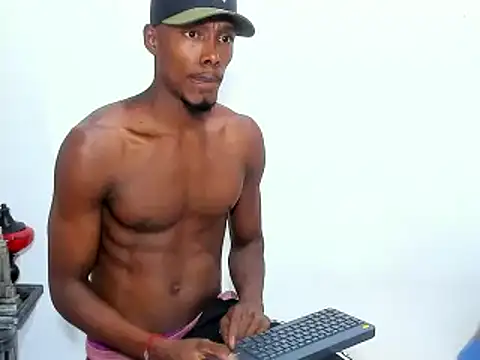 Snapshot of Darick_brown chatting on 02-12-25, 06:19 Darick brown online show from 02-12-25, 06:19