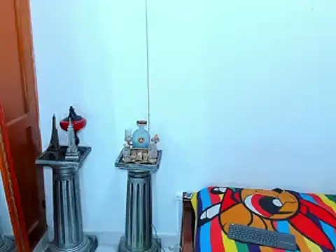 Snapshot of Darick_brown chatting on 02-14-25, 07:44 Darick brown online show from 02-14-25, 07:44