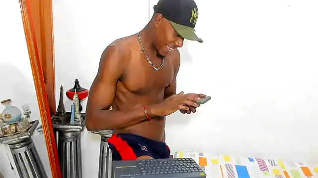 Snapshot of Darick_brown chatting on 03-05-25, 11:27 Darick brown online show from 03-05-25, 11:27