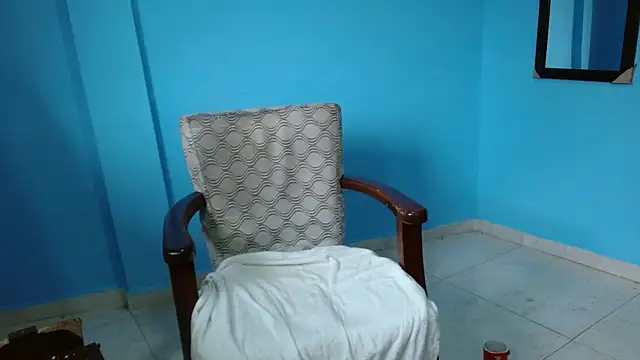 Snapshot of Darick_brown chatting on 11-24-25, 04:07 Darick brown online show from 11-24-25, 04:07