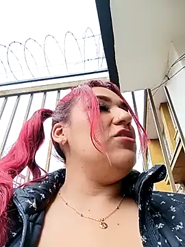 Snapshot of sarita_moller chatting on 02-15-25, 01:16 sarita moller online show from 02-15-25, 01:16