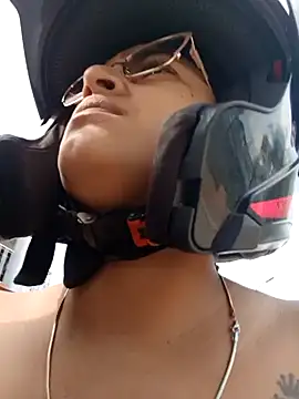 Snapshot of naughty-girl01 chatting on 01-26-25, 02:52 naughty-girl01 online show from 01-26-25, 02:52