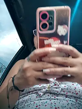 Snapshot of naughty-girl01 chatting on 01-29-25, 04:30 naughty-girl01 online show from 01-29-25, 04:30