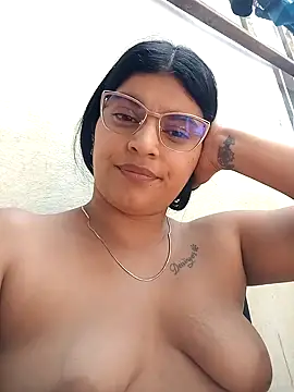 Snapshot of naughty-girl01 chatting on 01-31-25, 04:17 naughty-girl01 online show from 01-31-25, 04:17