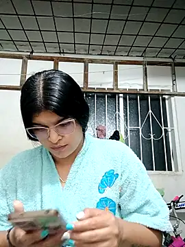 Snapshot of naughty-girl01 chatting on 02-27-25, 10:26 naughty-girl01 online show from 02-27-25, 10:26