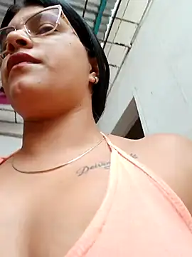 Snapshot of naughty-girl01 chatting on 03-10-25, 01:32 naughty-girl01 online show from 03-10-25, 01:32