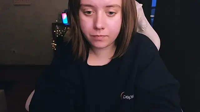 June shy0 online show from 12-26-24, 07:56