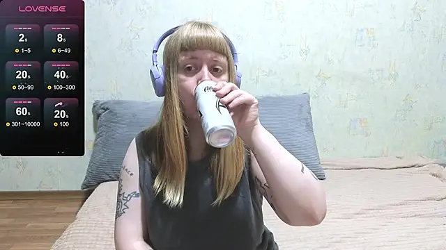 June shy0 online show from 07-02-26, 07:25