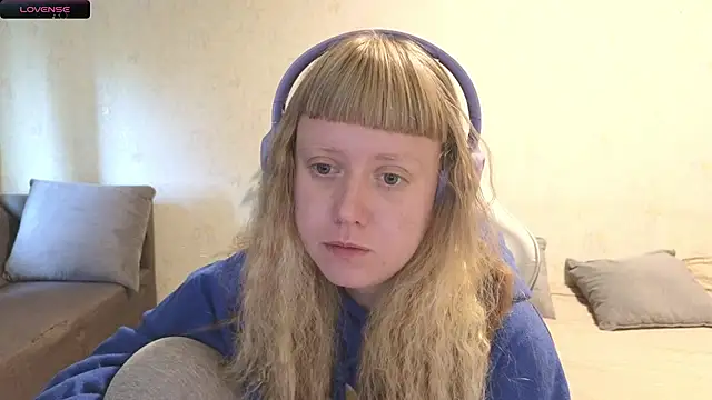 June shy0 online show from 08-04-26, 07:11
