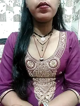 Snapshot of Sharmila-Singh chatting on 02-17-25, 05:47 Sharmila-Singh online show from 02-17-25, 05:47