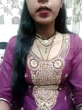Snapshot of Sharmila-Singh chatting on 02-17-25, 05:21 Sharmila-Singh online show from 02-17-25, 05:21
