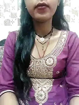 Snapshot of Sharmila-Singh chatting on 03-03-25, 11:11 Sharmila-Singh online show from 03-03-25, 11:11