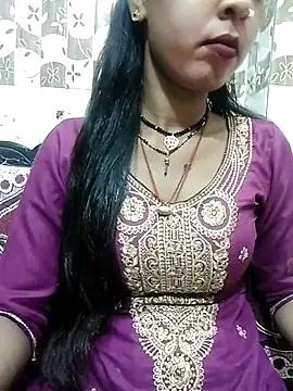 Snapshot of Sharmila-Singh chatting on 03-10-25, 04:07 Sharmila-Singh online show from 03-10-25, 04:07