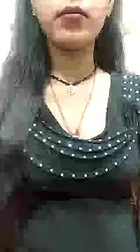 Snapshot of Sharmila-Singh chatting on 03-12-25, 05:28 Sharmila-Singh online show from 03-12-25, 05:28