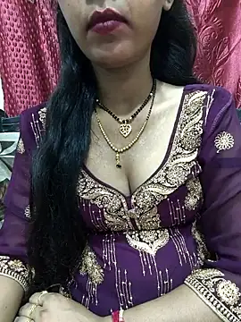 Snapshot of Sharmila-Singh chatting on 09-08-25, 07:02 Sharmila-Singh online show from 09-08-25, 07:02