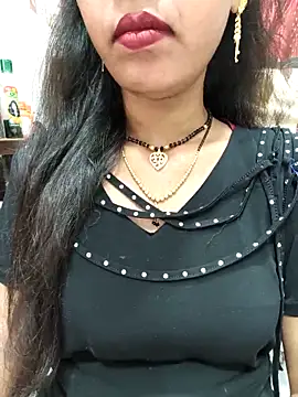 Snapshot of Sharmila-Singh chatting on 09-11-25, 08:36 Sharmila-Singh online show from 09-11-25, 08:36