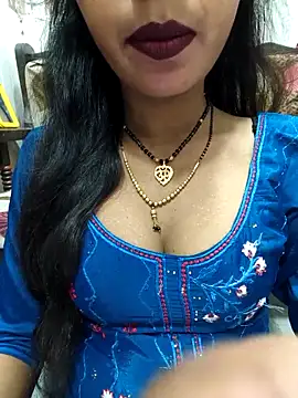 Snapshot of Sharmila-Singh chatting on 09-27-25, 04:50 Sharmila-Singh online show from 09-27-25, 04:50
