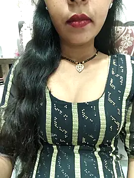 Snapshot of Sharmila-Singh chatting on 10-05-25, 03:54 Sharmila-Singh online show from 10-05-25, 03:54