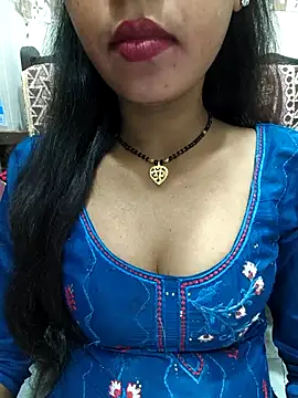 Snapshot of Sharmila-Singh chatting on 10-07-25, 08:44 Sharmila-Singh online show from 10-07-25, 08:44