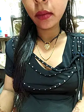 Snapshot of Sharmila-Singh chatting on 10-13-25, 04:56 Sharmila-Singh online show from 10-13-25, 04:56