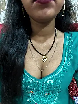Snapshot of Sharmila-Singh chatting on 04-30-26, 05:36 Sharmila-Singh online show from 04-30-26, 05:36