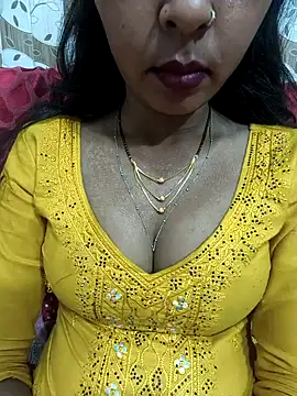 Snapshot of Sharmila-Singh chatting on 05-23-26, 12:31 Sharmila-Singh online show from 05-23-26, 12:31
