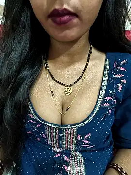 Snapshot of Sharmila-Singh chatting on 06-07-26, 06:33 Sharmila-Singh online show from 06-07-26, 06:33