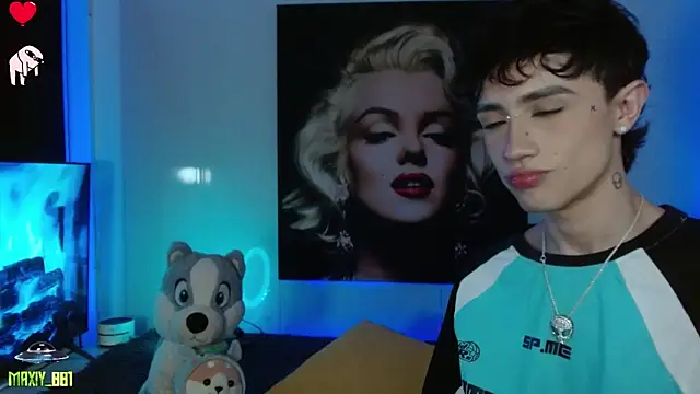 maxiy 001 online show from 01-10-25, 01:32